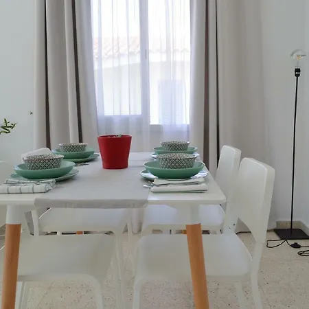 Appartamento Paradise Gardens 1 *